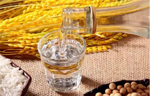 1575016849110944.jpg 秋季喝點白酒對養(yǎng)生大有妙處164.jpg